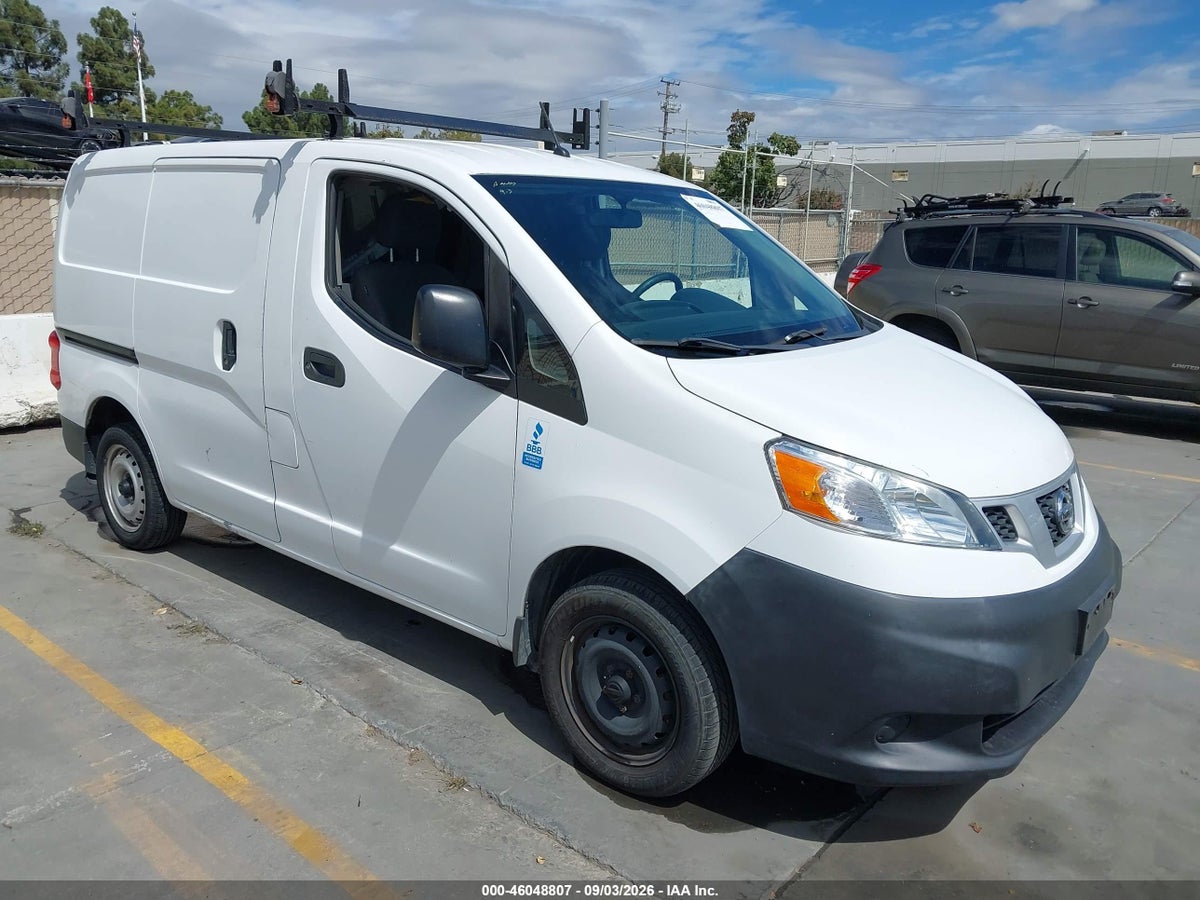 2017 NISSAN NV200 S