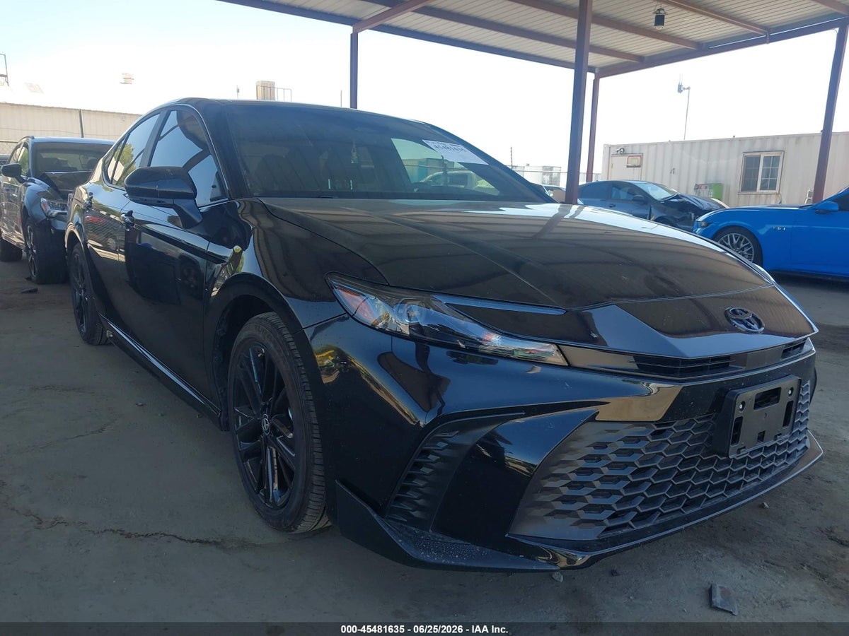 2026 TOYOTA CAMRY SE