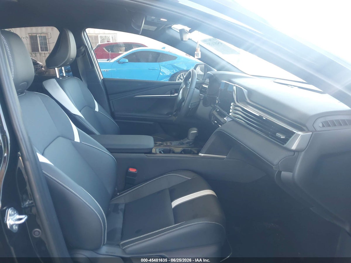 2026 TOYOTA CAMRY SE — снимка 5