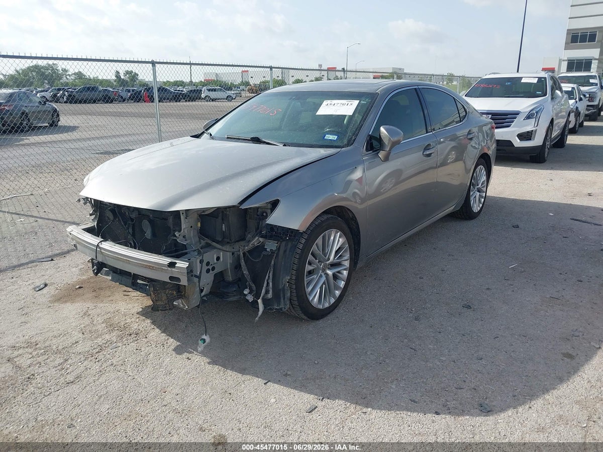 2015 LEXUS ES 350 — снимка 2
