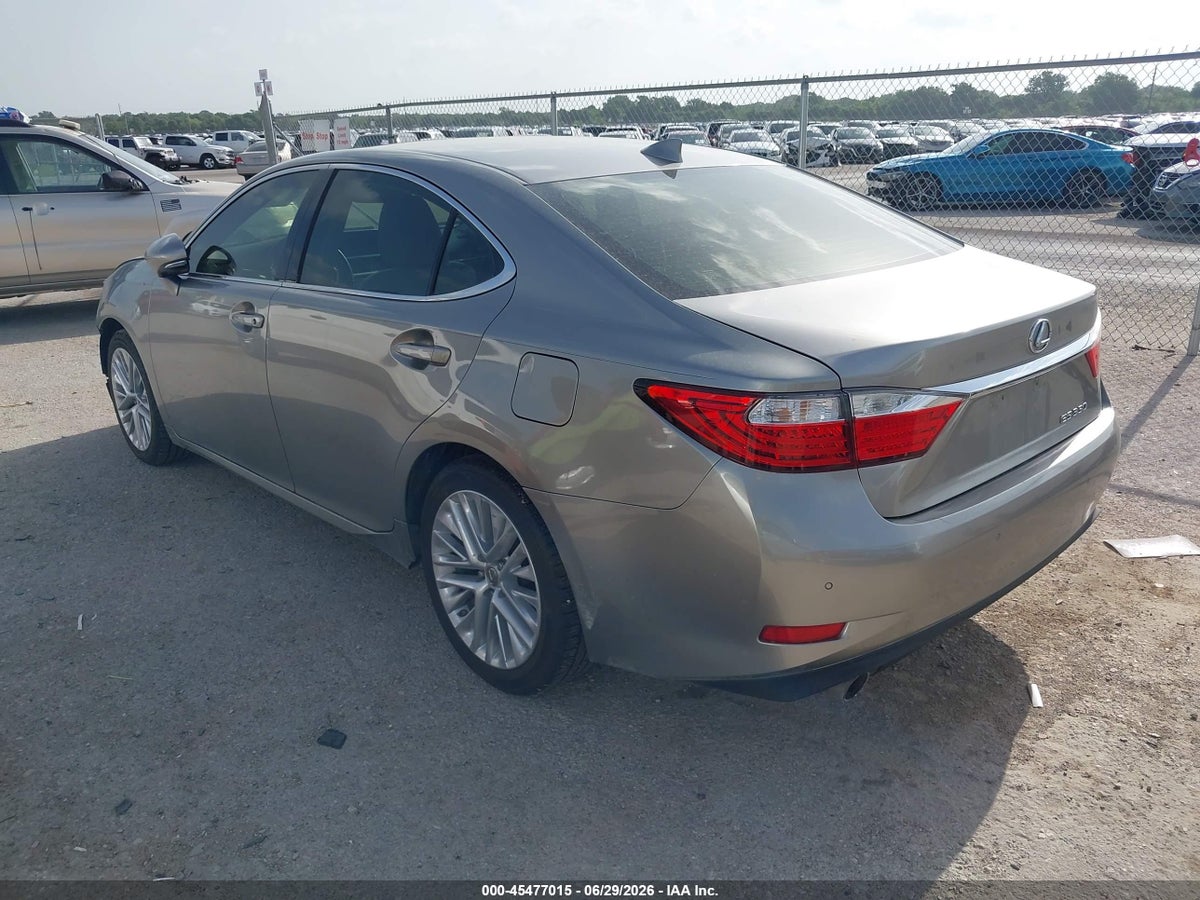 2015 LEXUS ES 350 — снимка 3