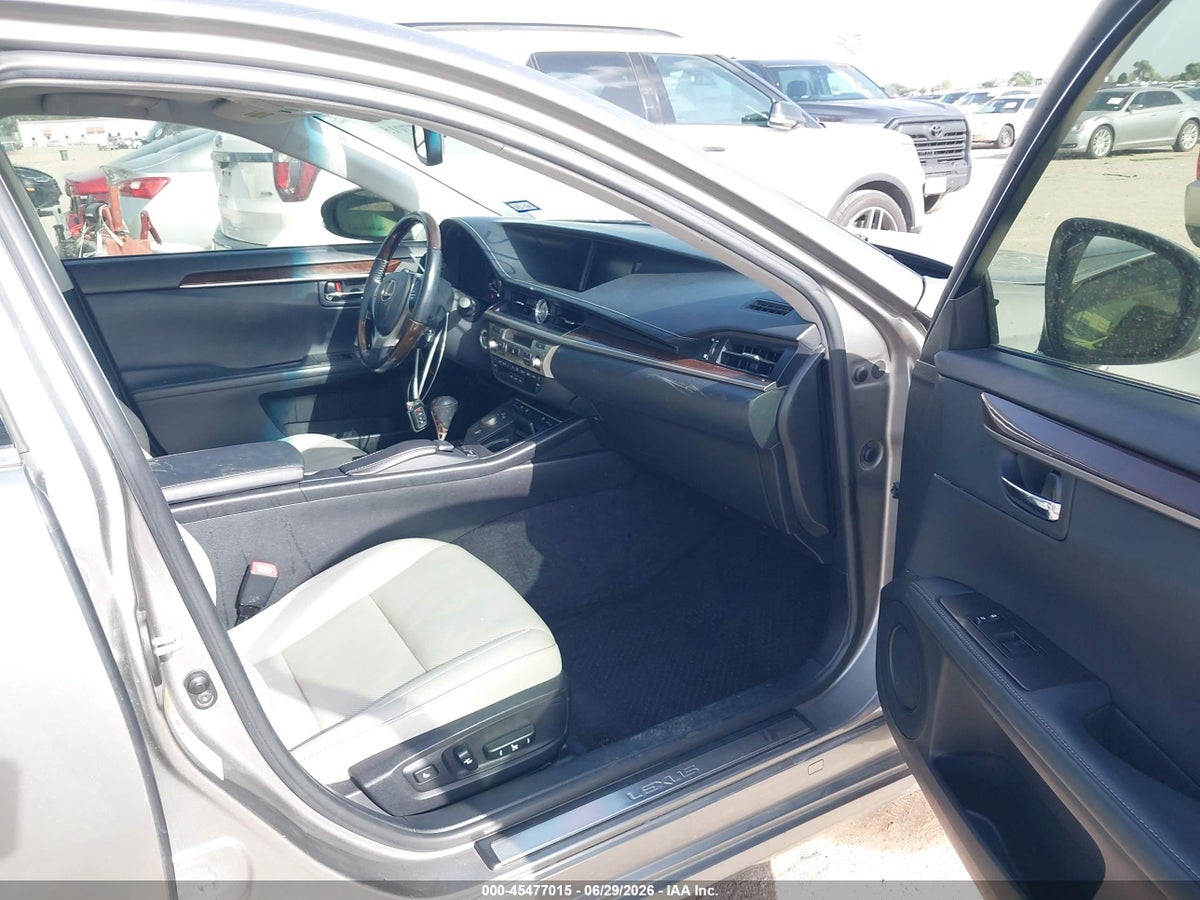 2015 LEXUS ES 350 — снимка 5