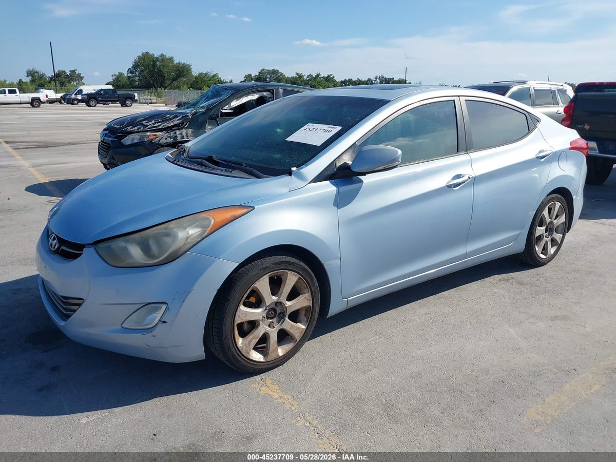 2013 HYUNDAI ELANTRA LIMITED — снимка 2
