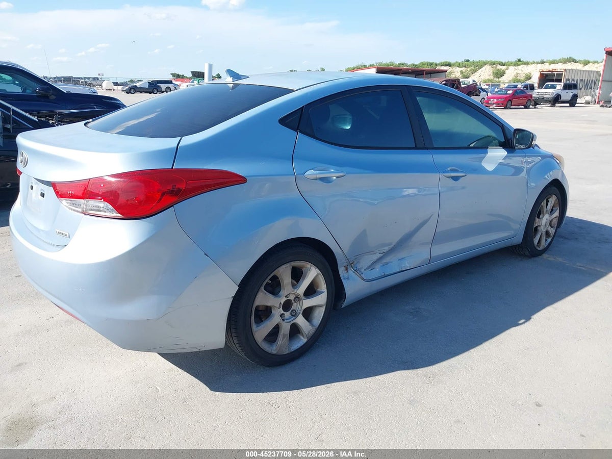 2013 HYUNDAI ELANTRA LIMITED — снимка 4