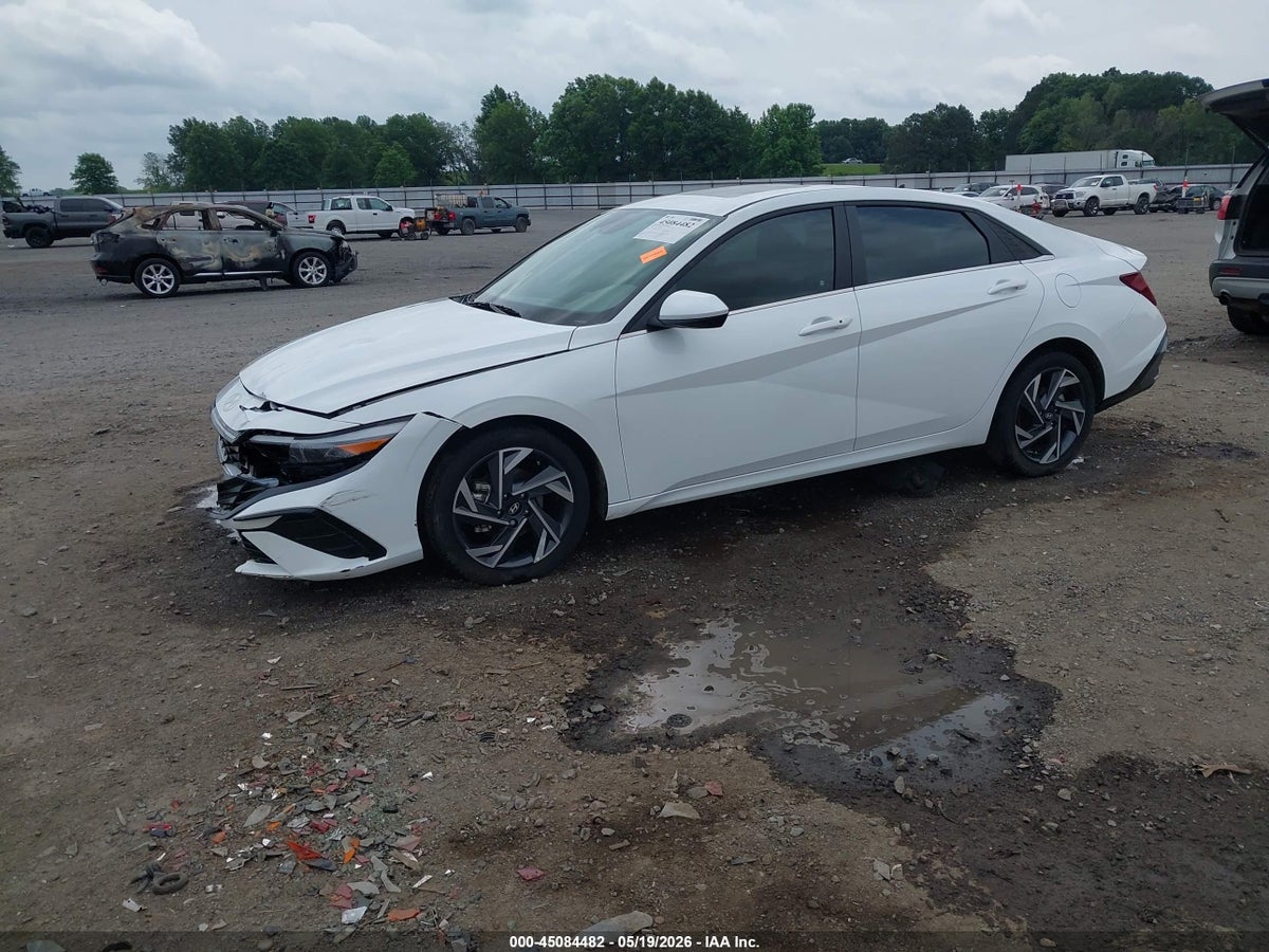 2024 HYUNDAI ELANTRA SEL — снимка 2