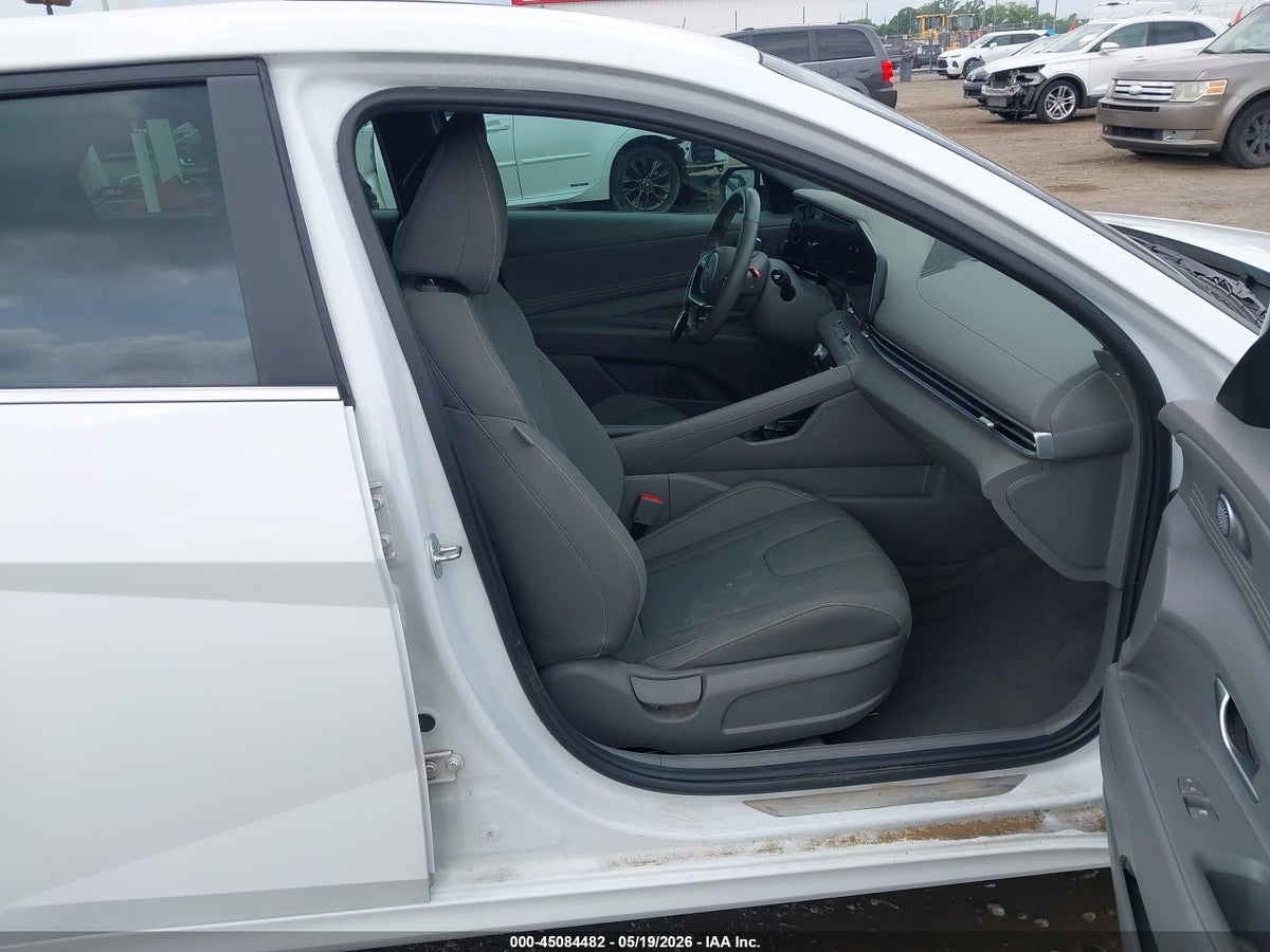 2024 HYUNDAI ELANTRA SEL — снимка 5