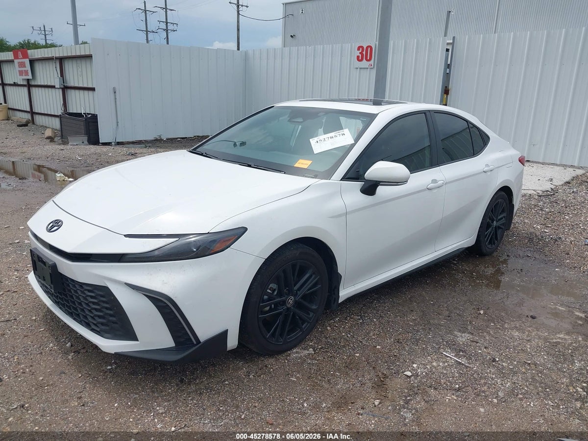 2026 TOYOTA CAMRY SE — снимка 2