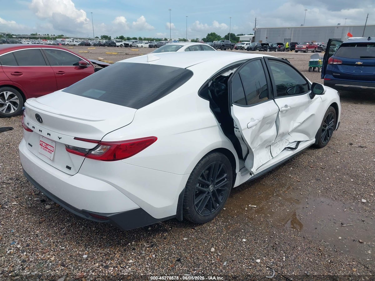 2026 TOYOTA CAMRY SE — снимка 4