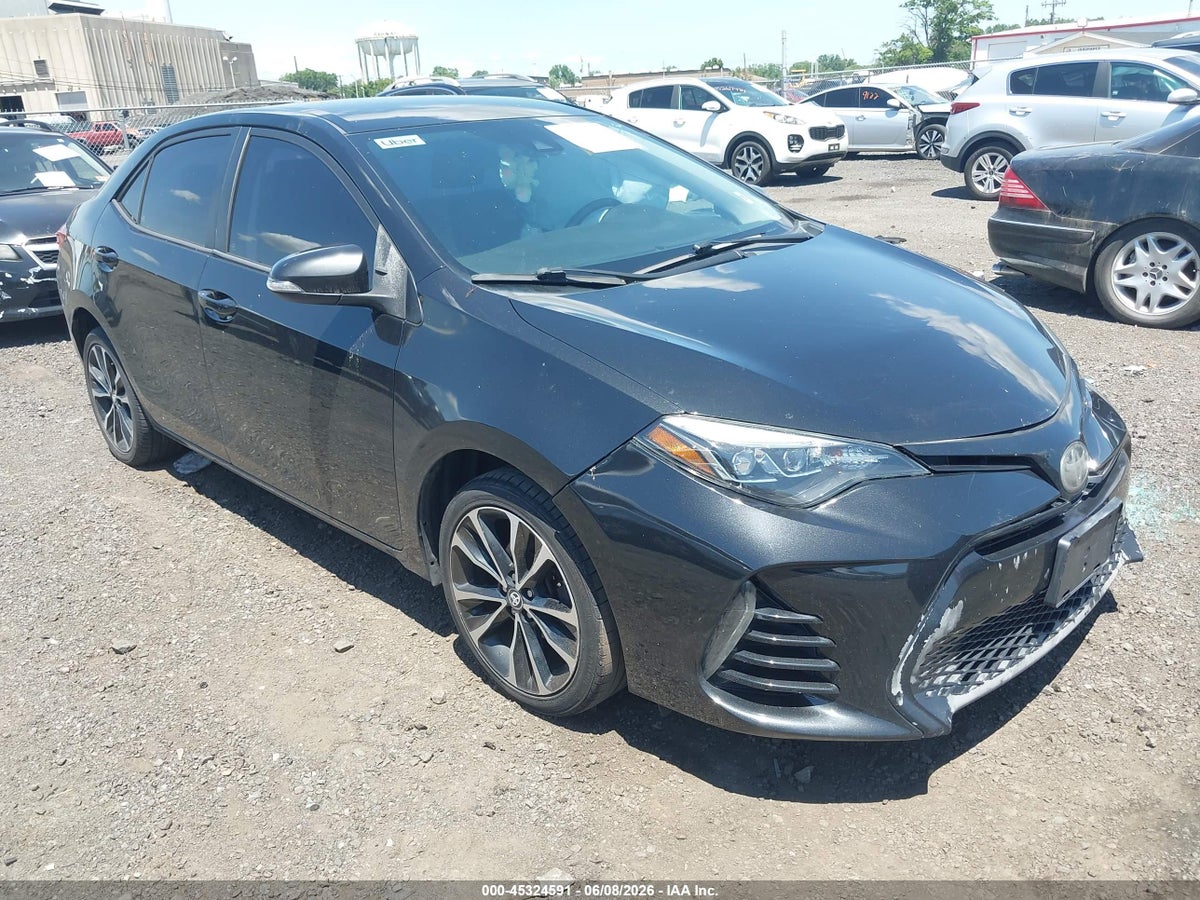 2018 TOYOTA COROLLA SE