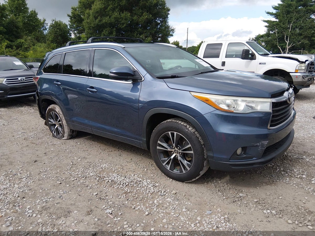 2016 TOYOTA HIGHLANDER XLE V6