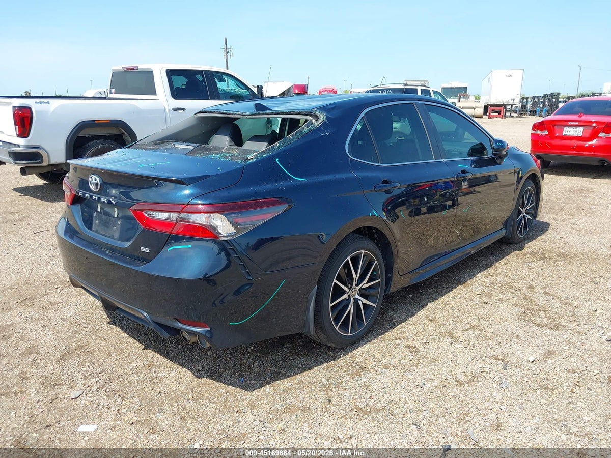 2021 TOYOTA CAMRY SE — снимка 4