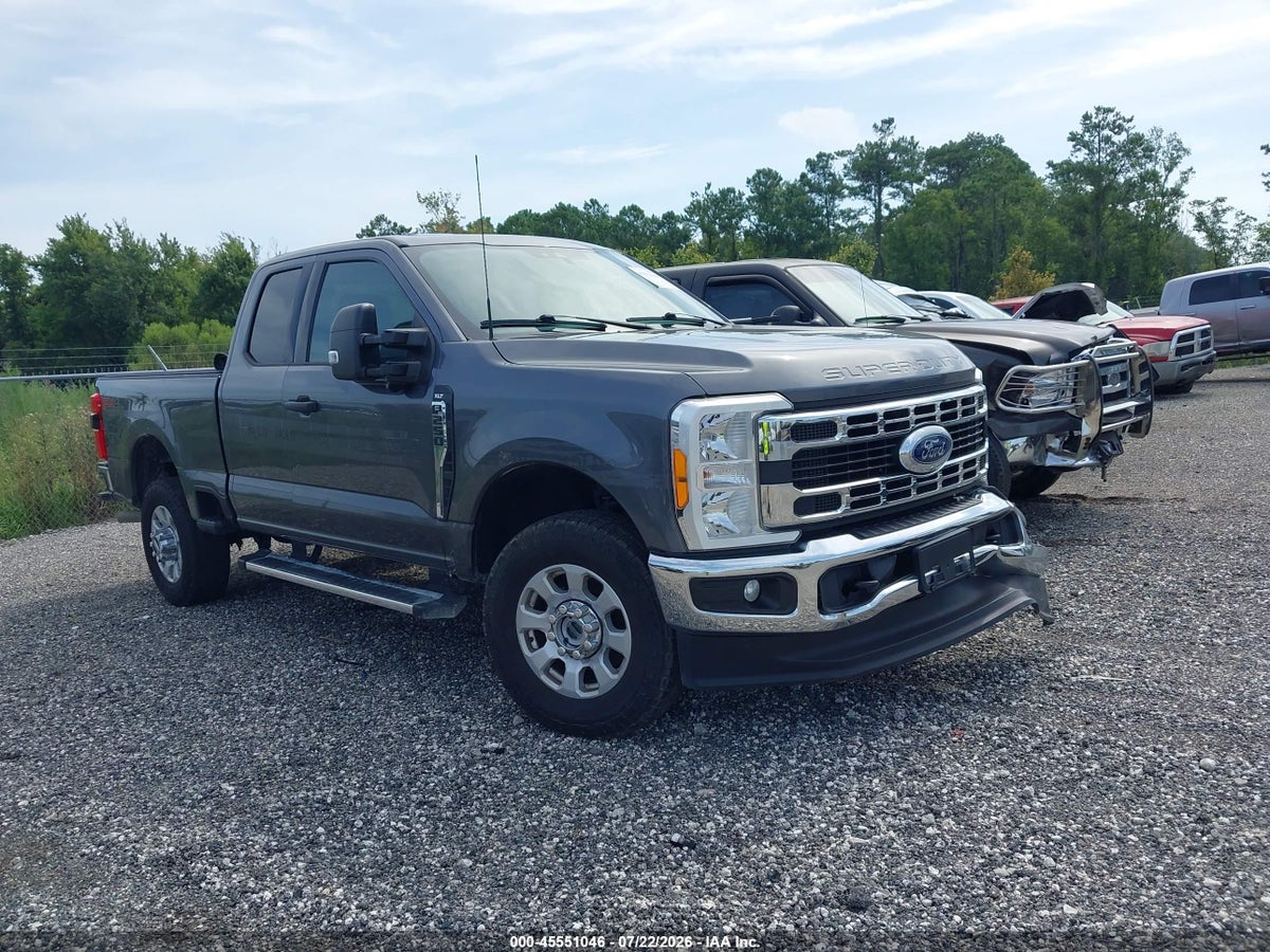 2023 FORD F-250 XLT