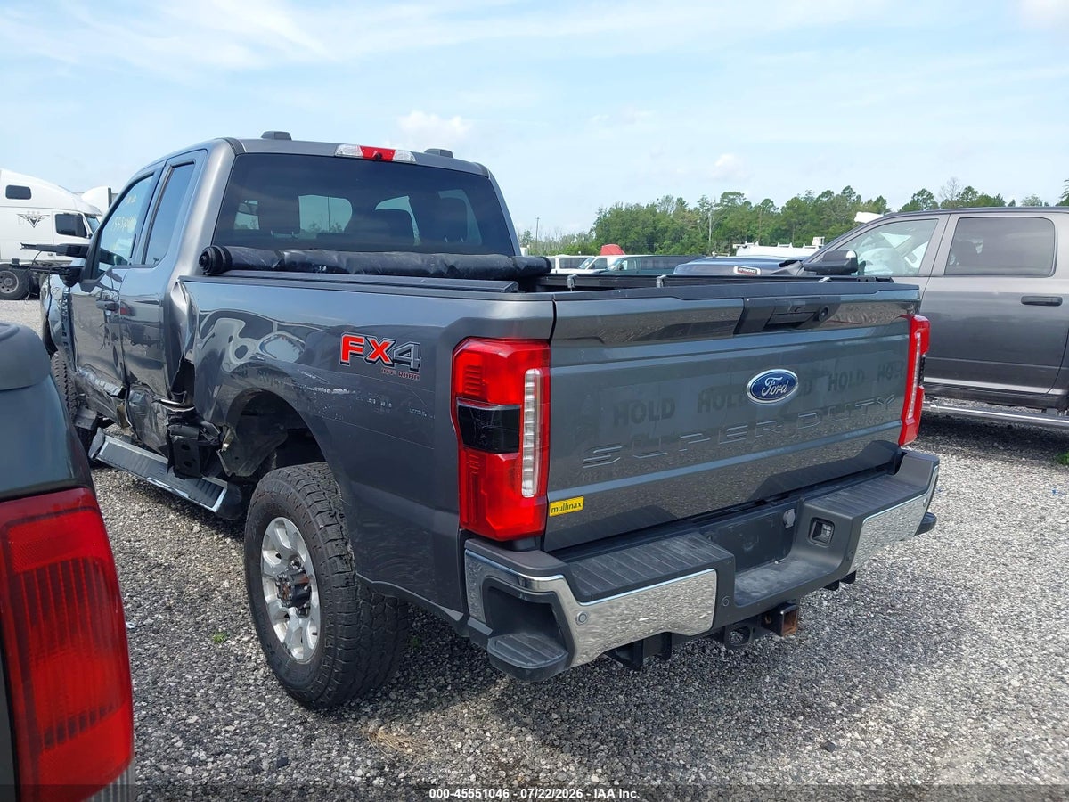 2023 FORD F-250 XLT — снимка 3