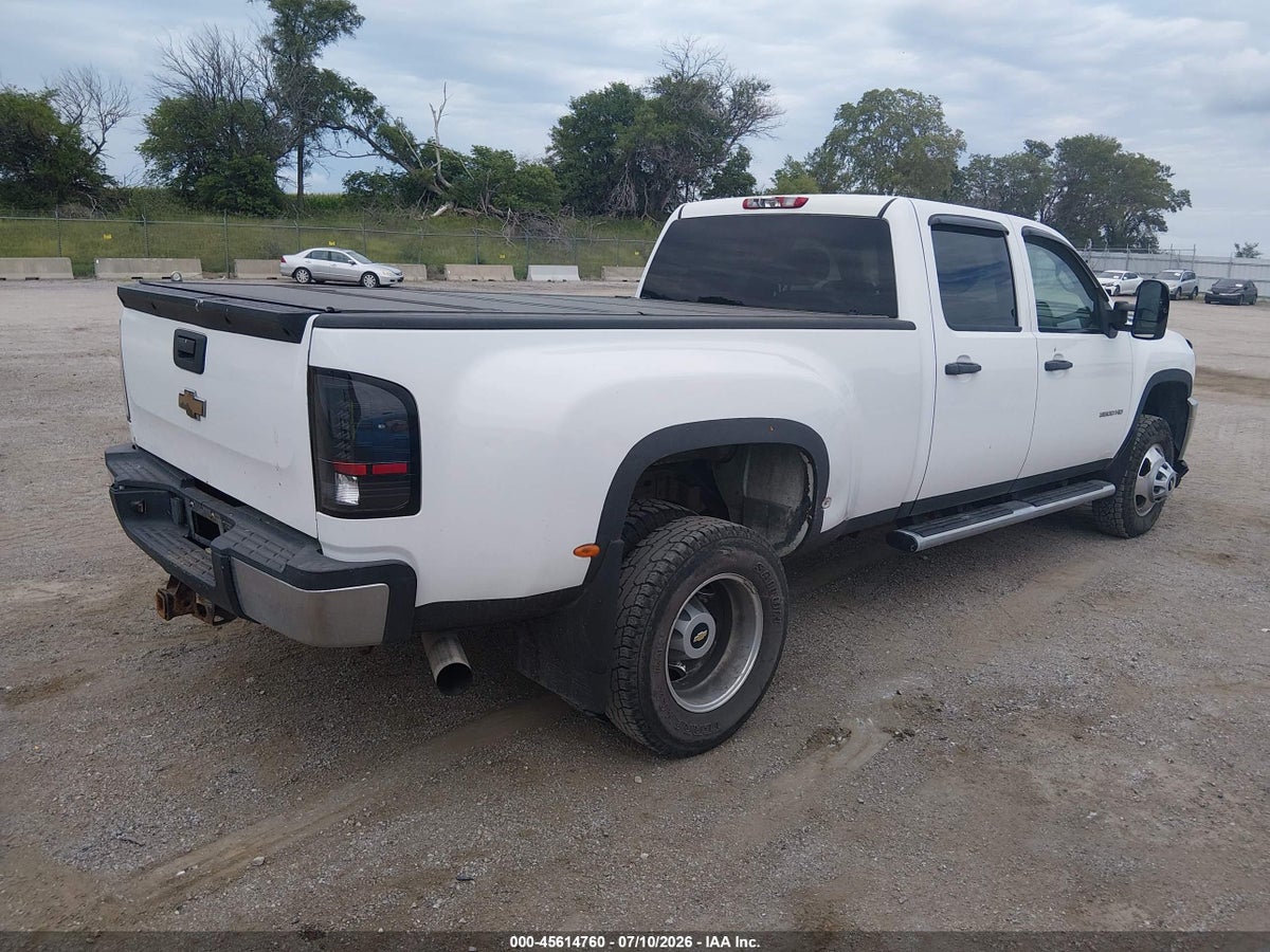 2011 CHEVROLET SILVERADO 3500HD WORK TRUCK — снимка 4