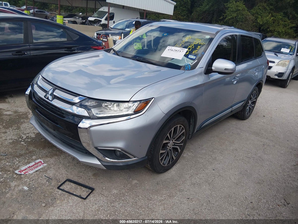 2017 MITSUBISHI OUTLANDER SE/SEL — снимка 2