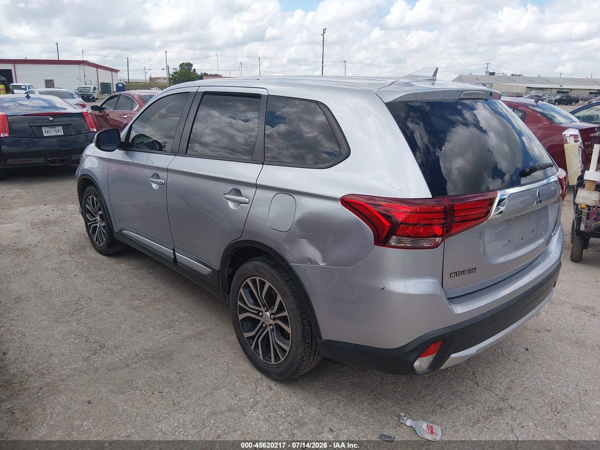 2017 MITSUBISHI OUTLANDER SE/SEL — снимка 3