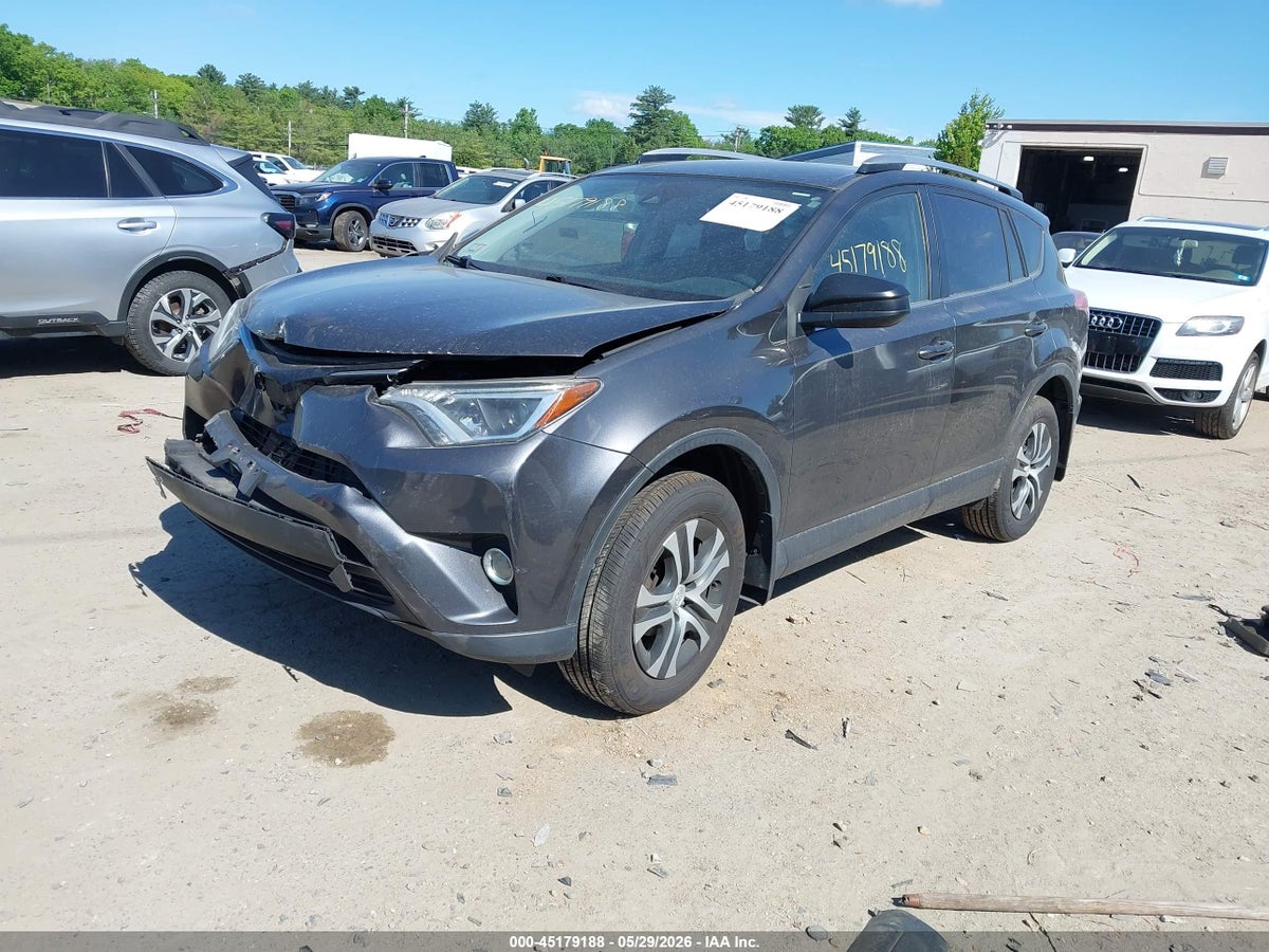 2018 TOYOTA RAV4 LE — снимка 2