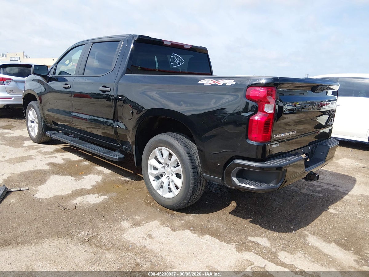 2023 CHEVROLET SILVERADO 1500 4WD SHORT BED CUSTOM — снимка 3