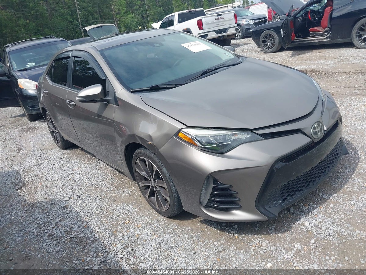 2017 TOYOTA COROLLA SE