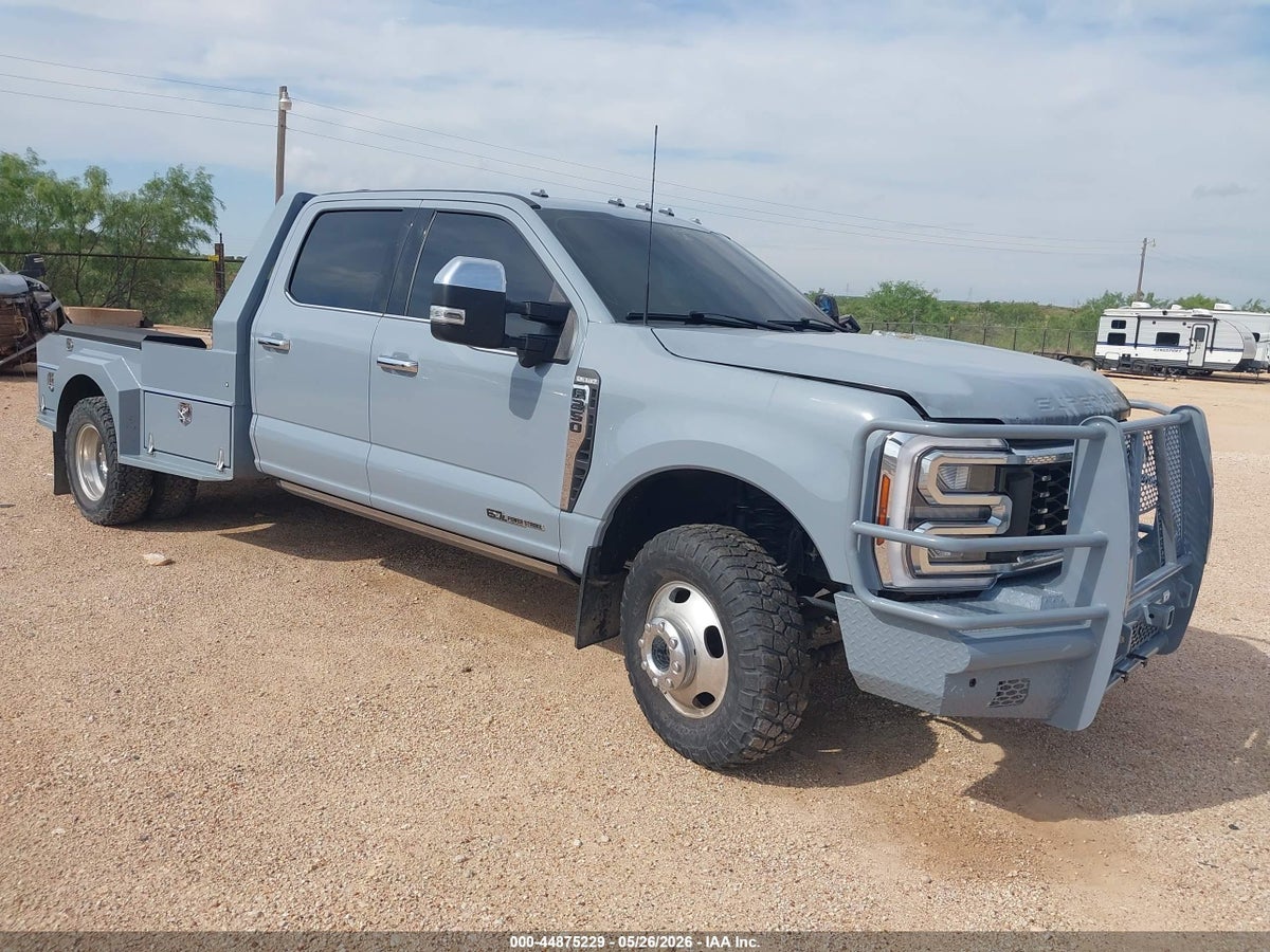 2024 FORD F-350 KING RANCH