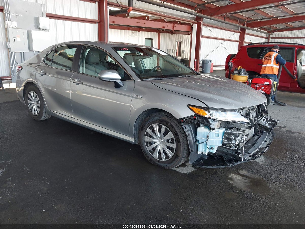 2018 TOYOTA CAMRY HYBRID LE