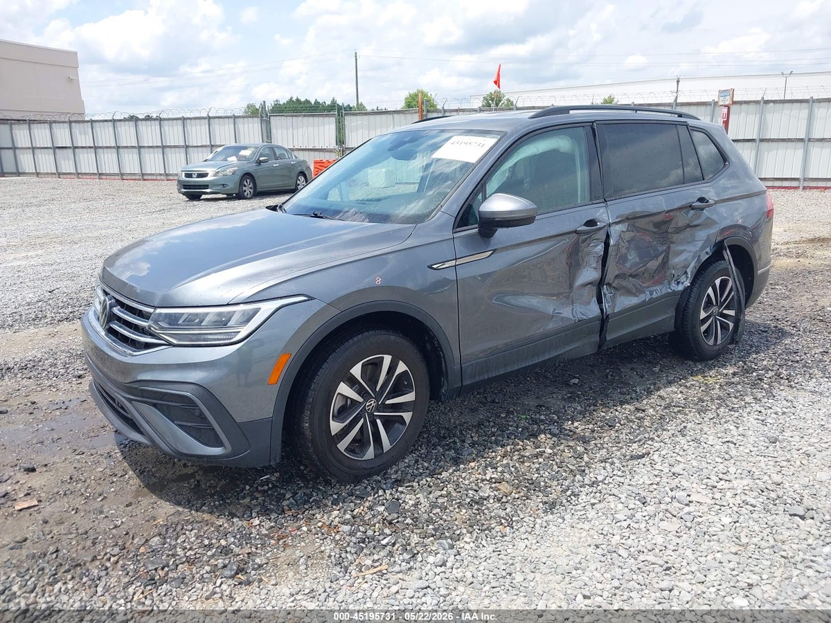 2024 VOLKSWAGEN TIGUAN 2.0T S — снимка 2