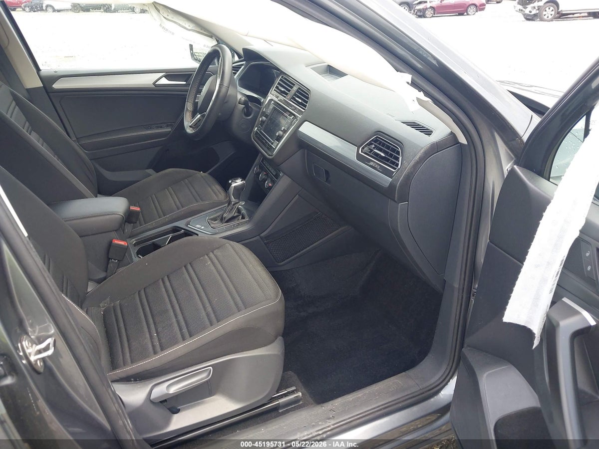 2024 VOLKSWAGEN TIGUAN 2.0T S — снимка 5