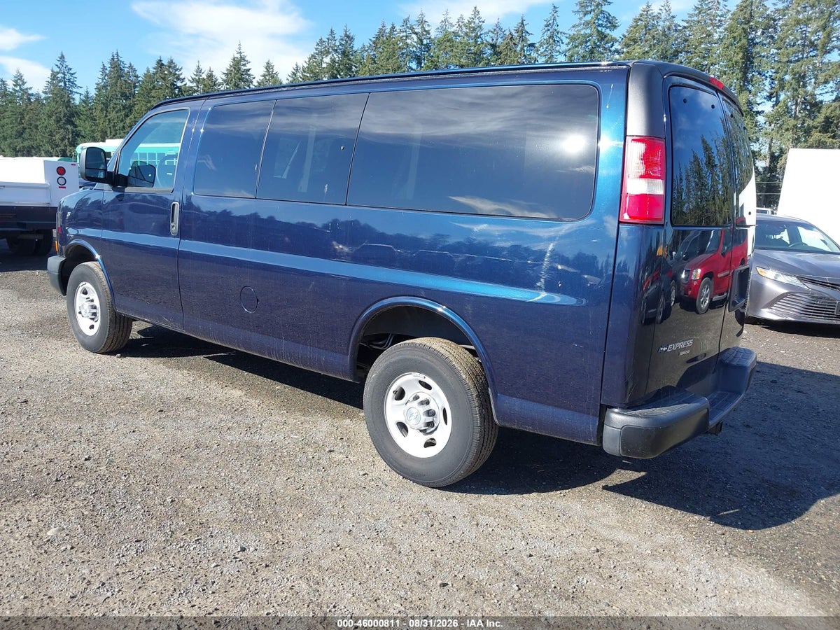 2015 CHEVROLET EXPRESS 2500 LS — снимка 3