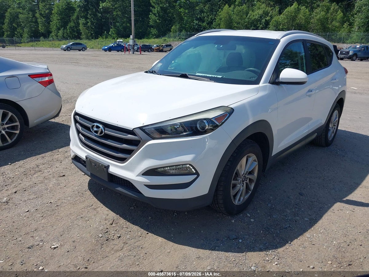 2016 HYUNDAI TUCSON SE — снимка 2