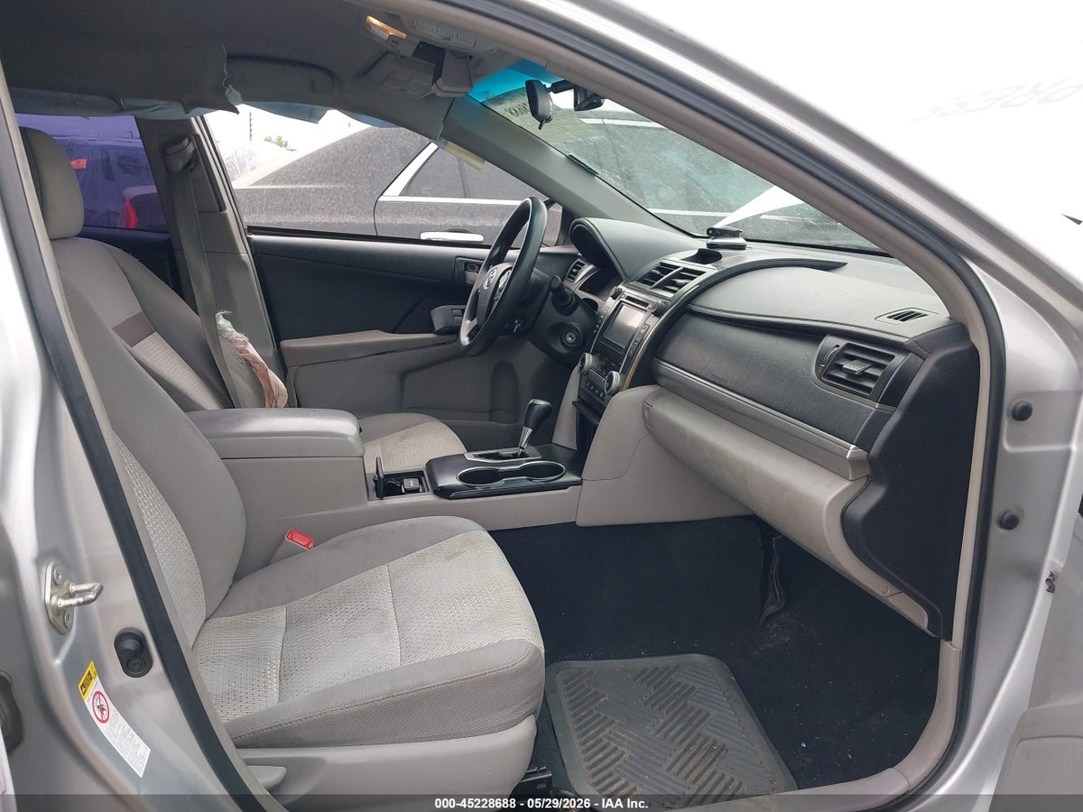 2014 TOYOTA CAMRY LE — снимка 5