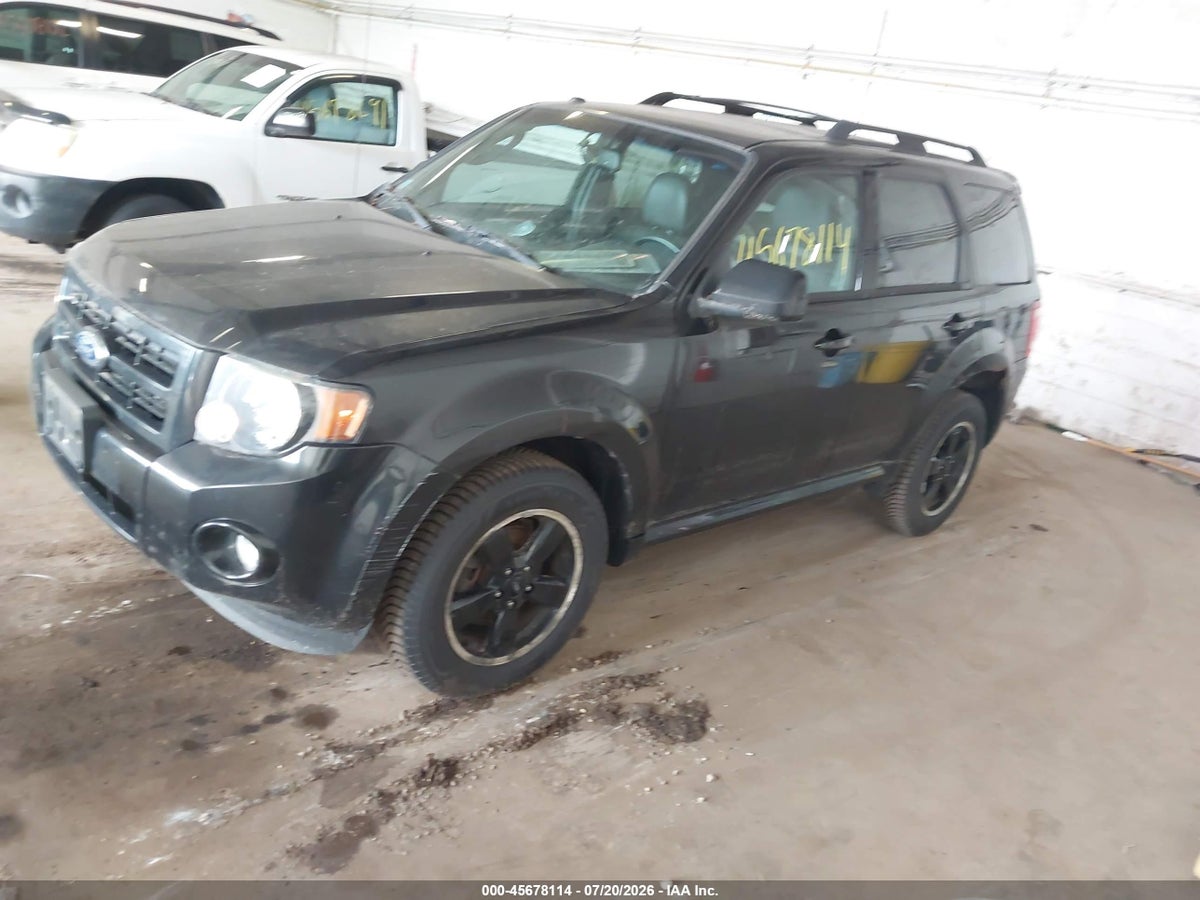 2011 FORD ESCAPE XLT — снимка 2