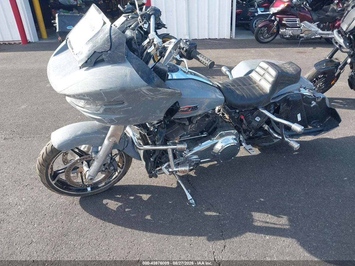 2026 HARLEY-DAVIDSON FLTRX — photo 2