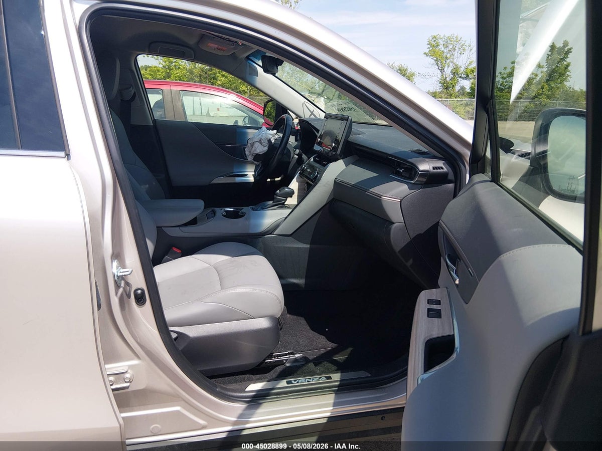 2022 TOYOTA VENZA XLE — снимка 5