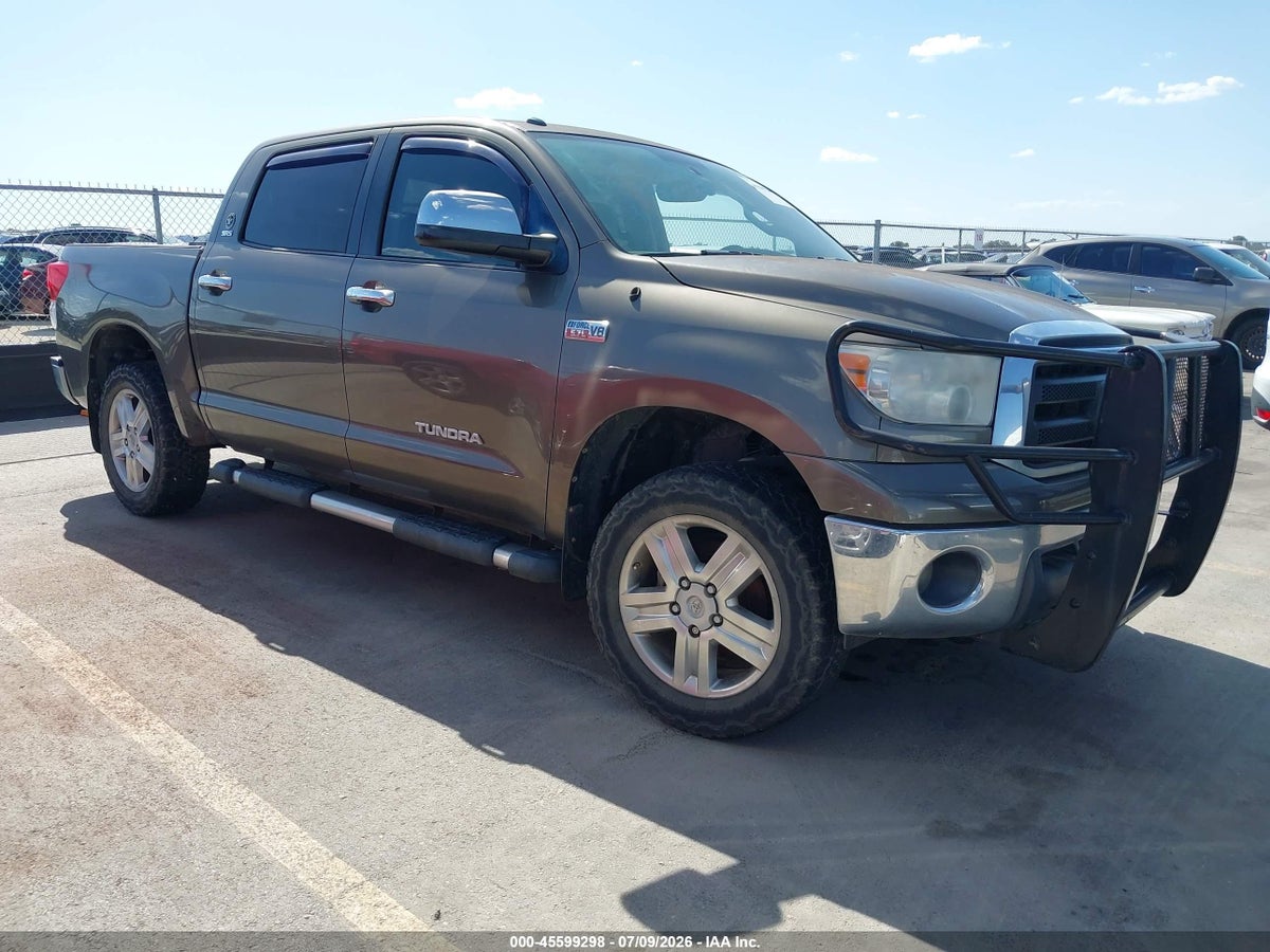 2011 TOYOTA TUNDRA GRADE 5.7L V8
