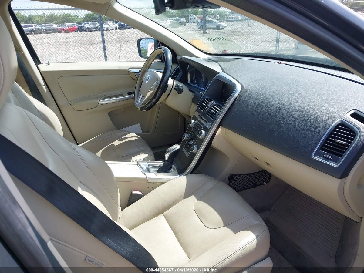 2016 VOLVO XC60 T5 DRIVE-E PREMIER — снимка 5