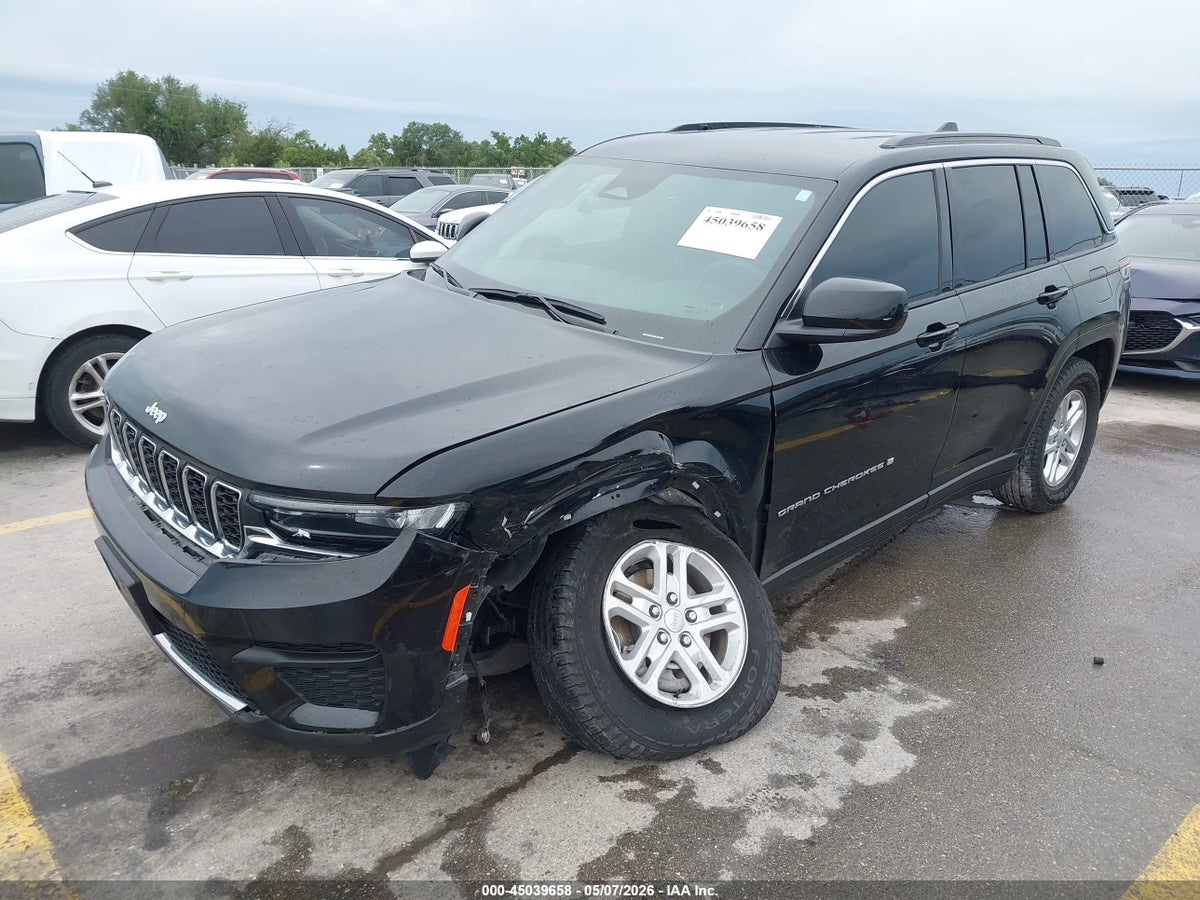 2025 JEEP GRAND CHEROKEE LAREDO 4X2 — снимка 2
