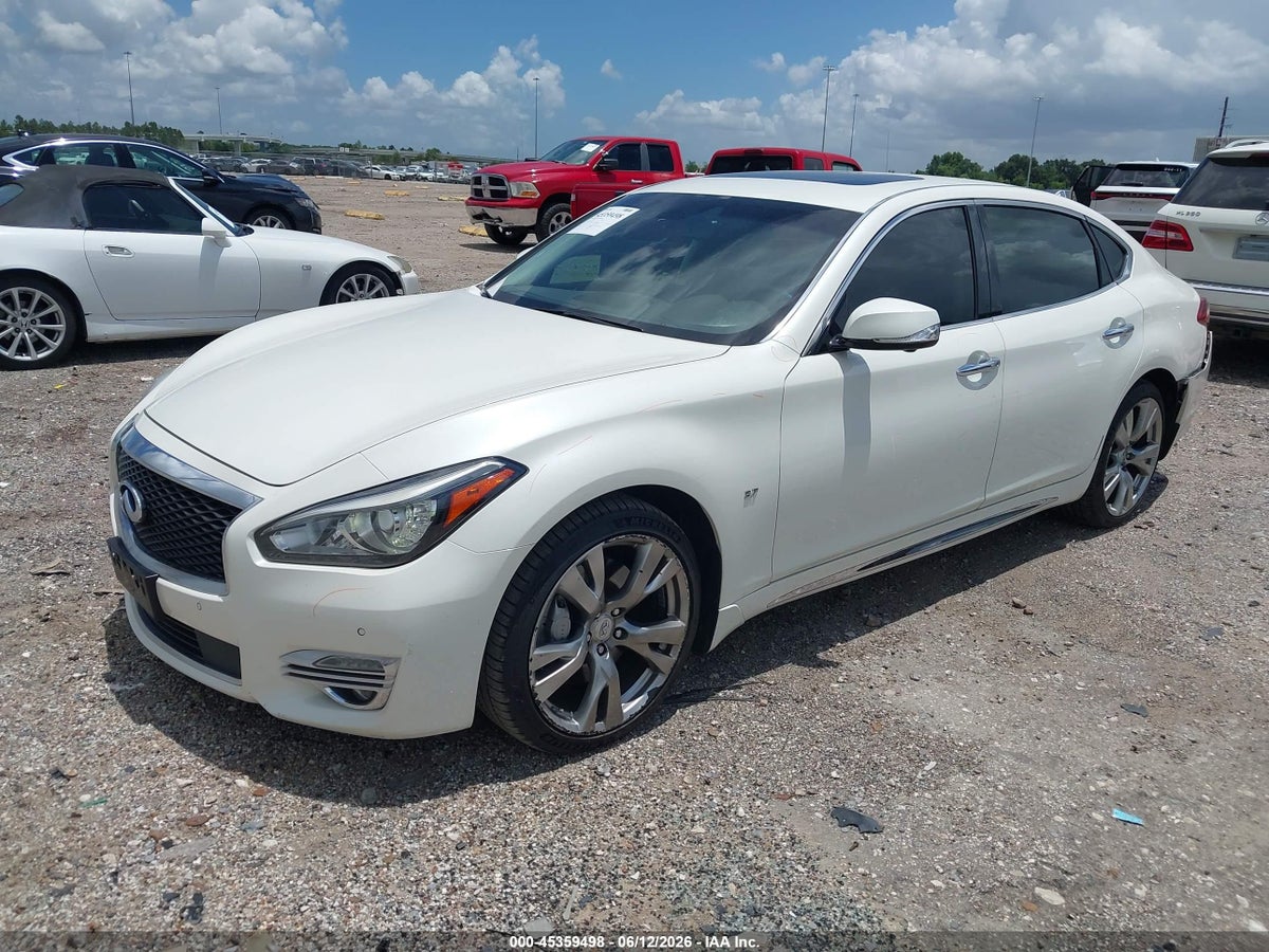 2016 INFINITI Q70L 3.7 — снимка 2