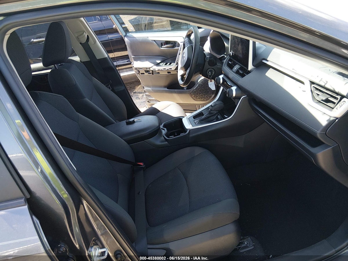 2023 TOYOTA RAV4 LE — снимка 5