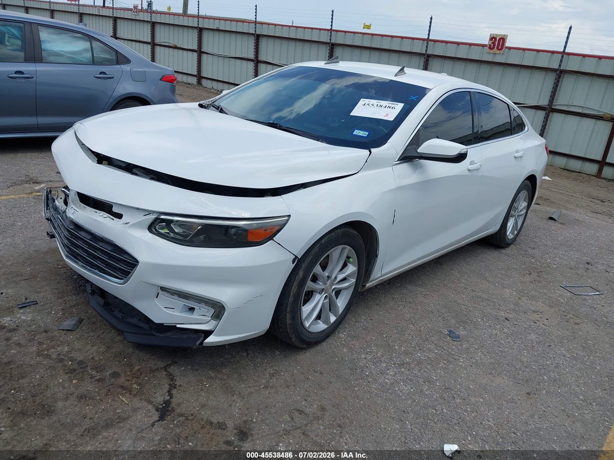 2017 CHEVROLET MALIBU 1LT — снимка 2
