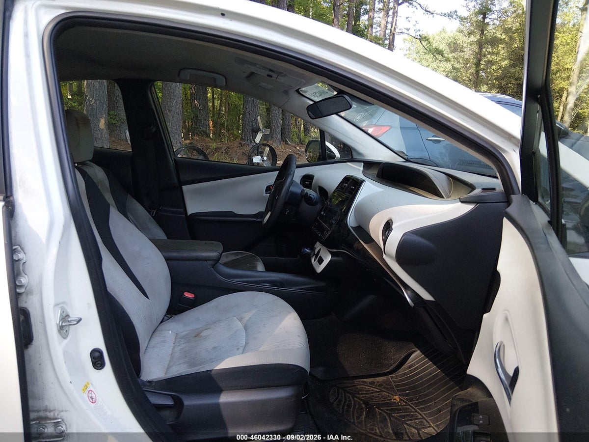 2017 TOYOTA PRIUS TWO — снимка 5