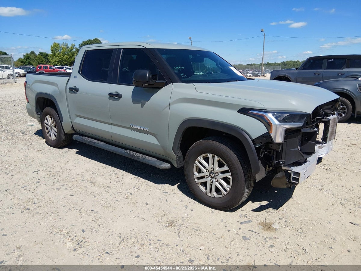 2025 TOYOTA TUNDRA SR5