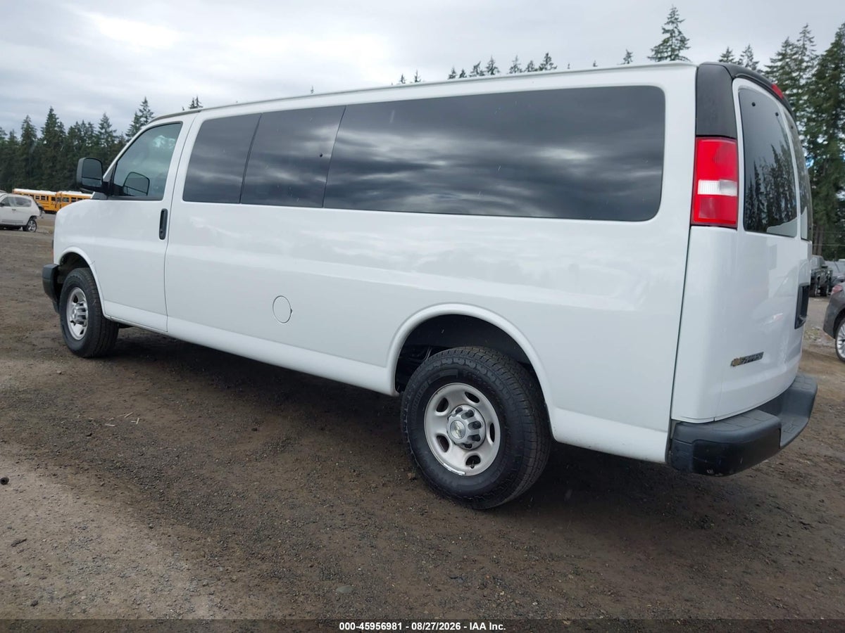 2023 CHEVROLET EXPRESS PASSENGER RWD 3500 EXTENDED WHEELBASE LS — снимка 3