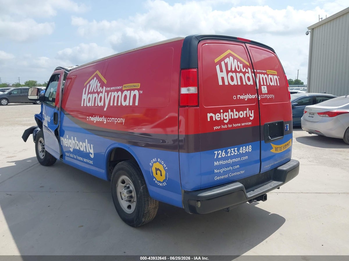 2024 CHEVROLET EXPRESS CARGO RWD 2500 REGULAR WHEELBASE WT — снимка 3