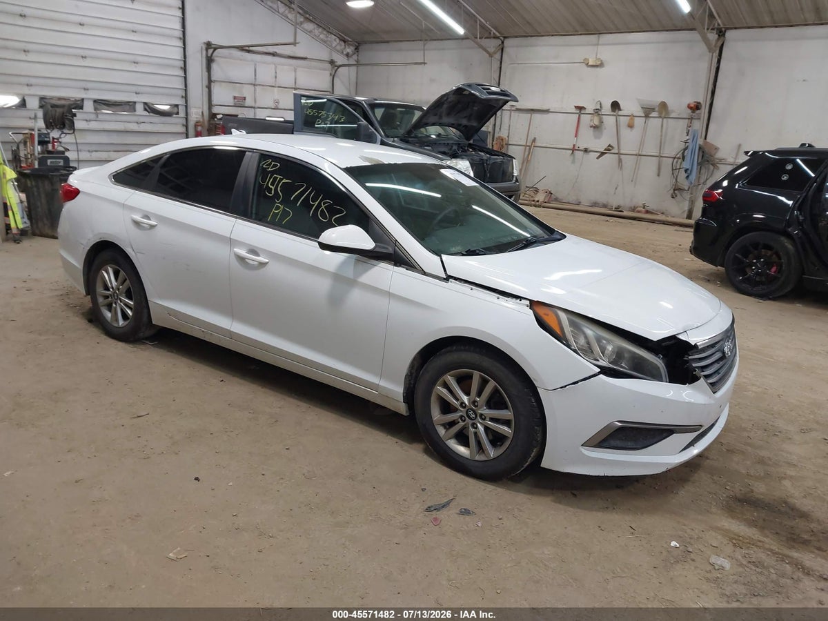 2017 HYUNDAI SONATA SE