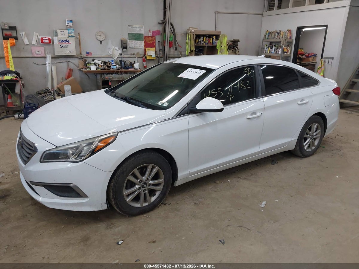 2017 HYUNDAI SONATA SE — снимка 2