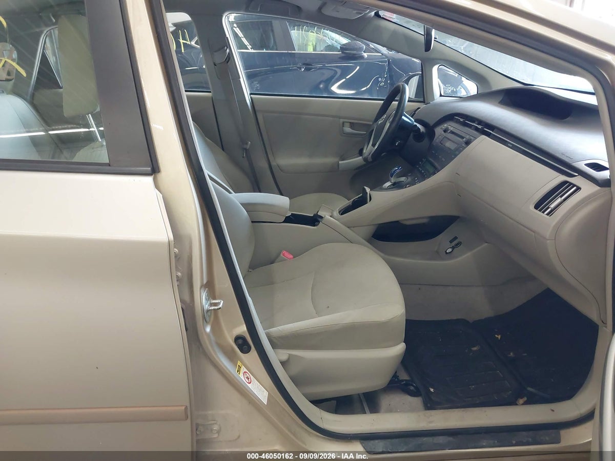 2011 TOYOTA PRIUS TWO — снимка 5
