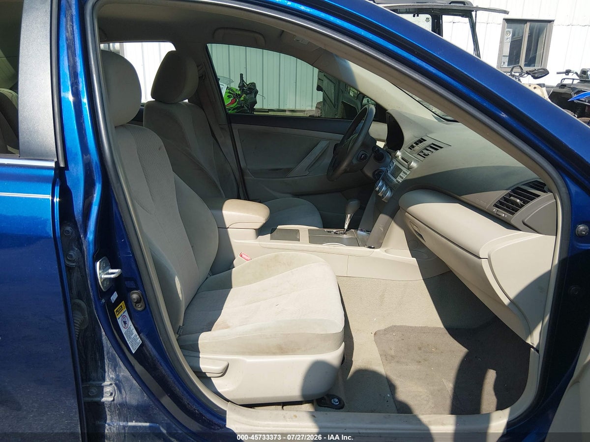 2011 TOYOTA CAMRY — снимка 5
