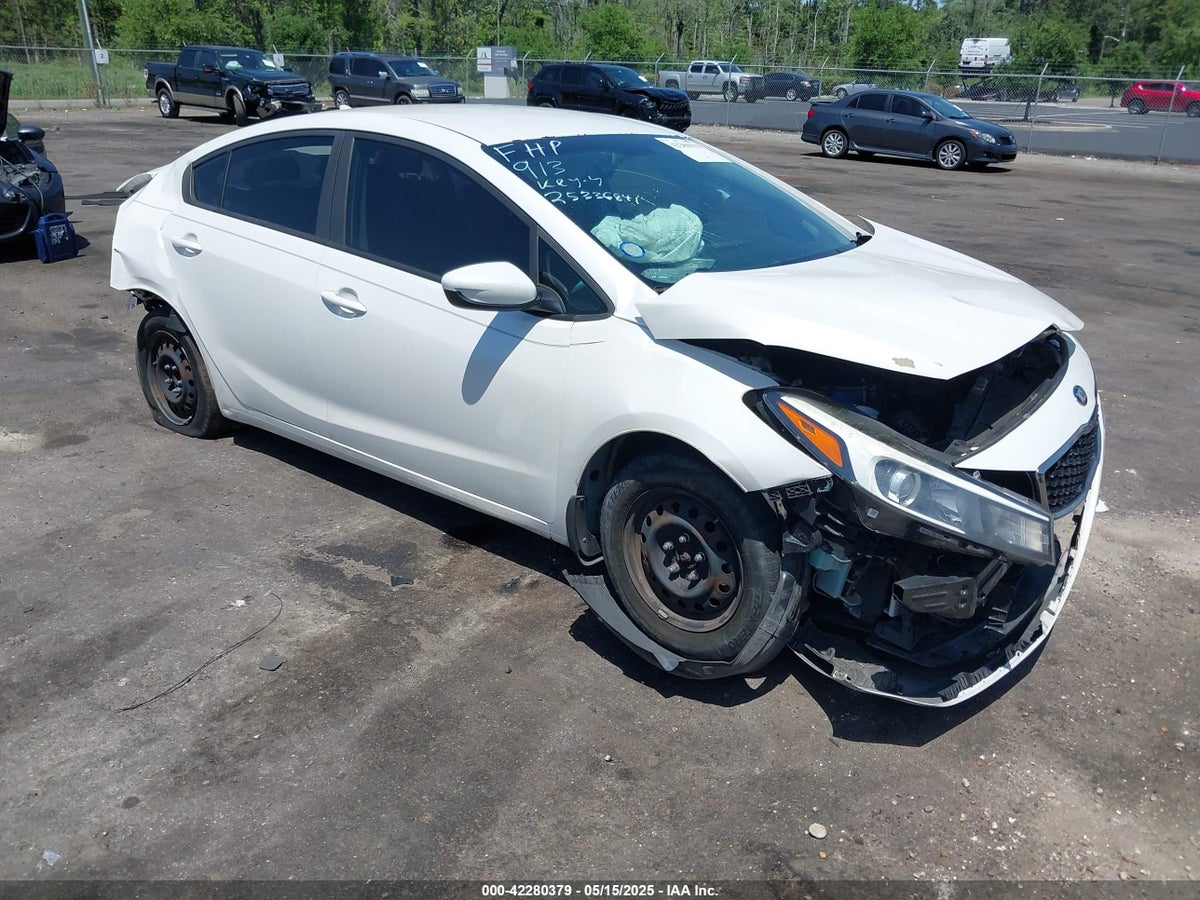 2017 KIA FORTE LX