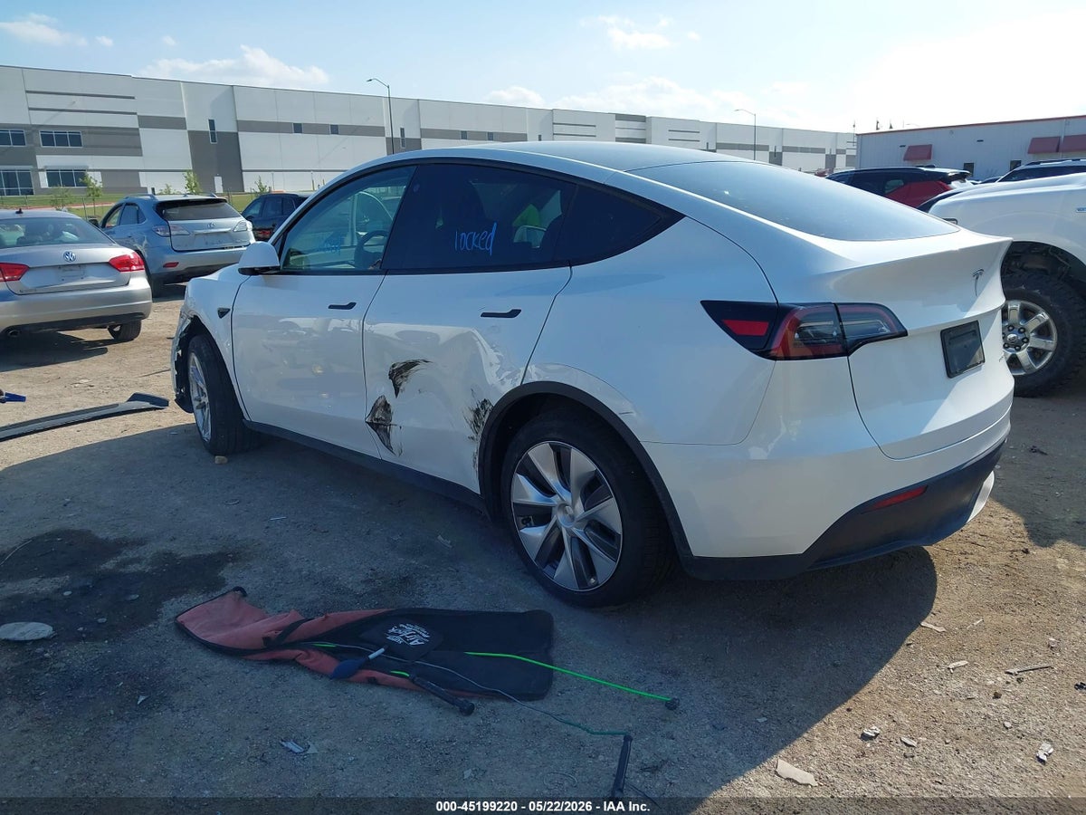 2023 TESLA MODEL Y AWD/LONG RANGE DUAL MOTOR ALL-WHEEL DRIVE — снимка 3