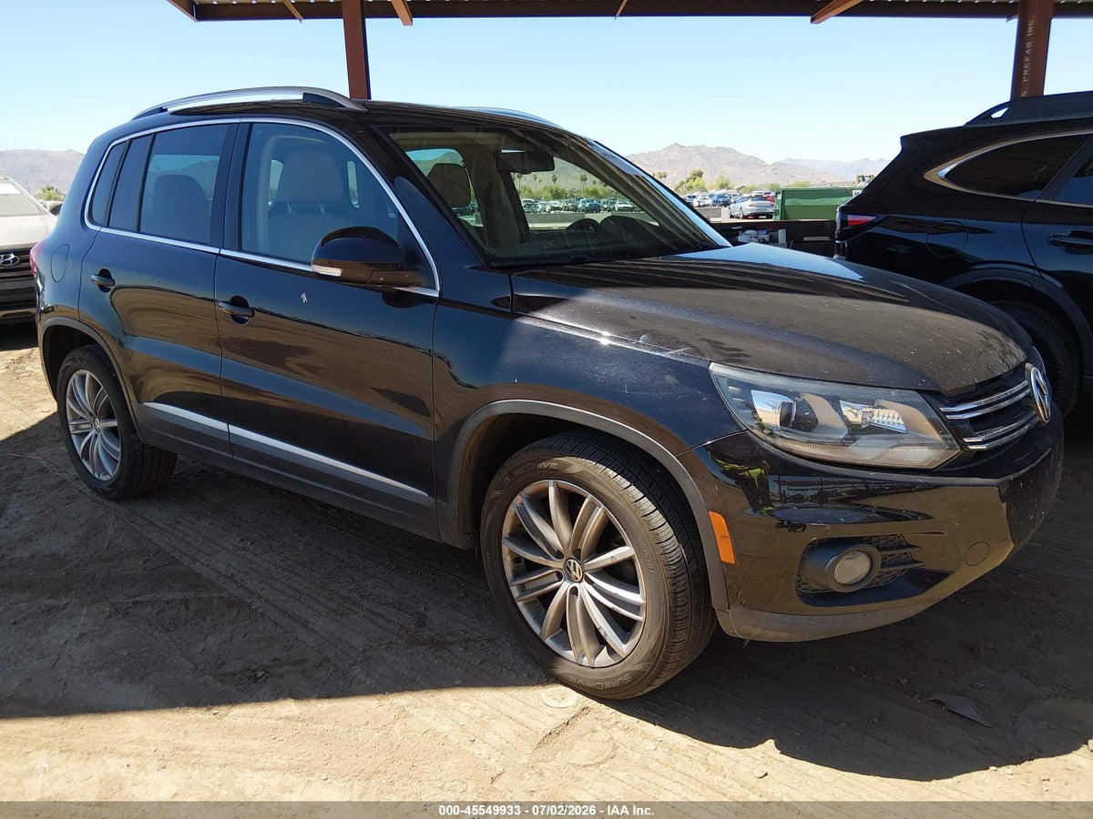 2016 VOLKSWAGEN TIGUAN SE